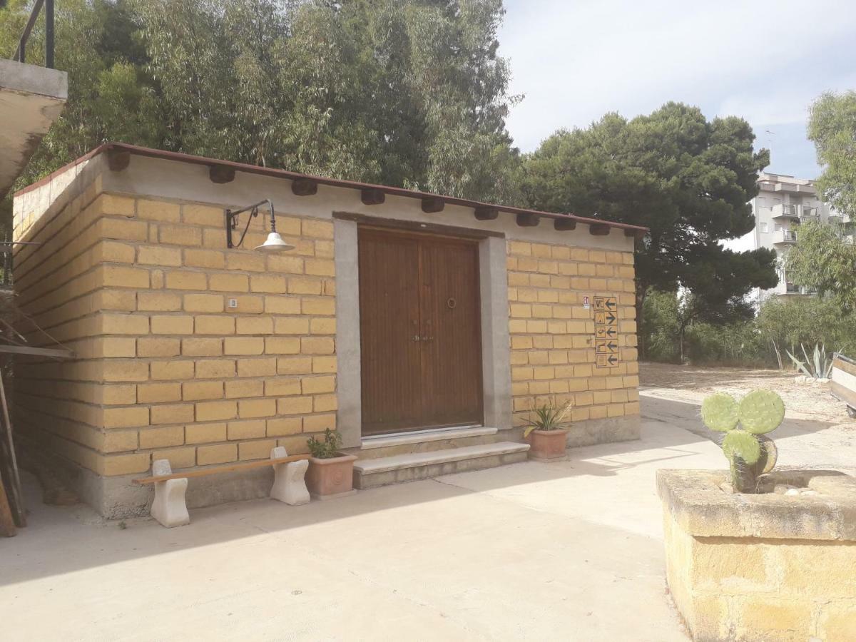 Camping La Pineta Village Porto Empedocle Buitenkant foto